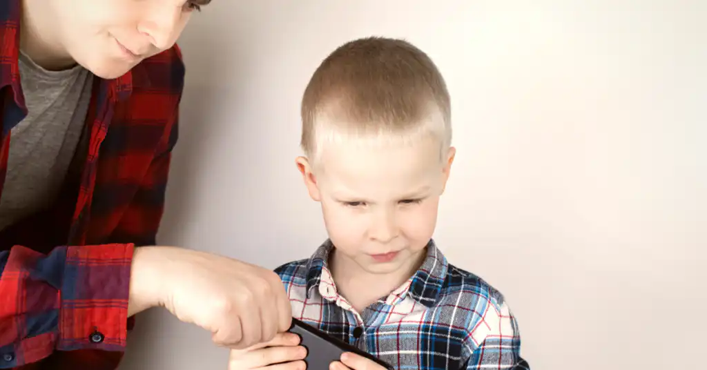 Kako sačuvati decu od medija?